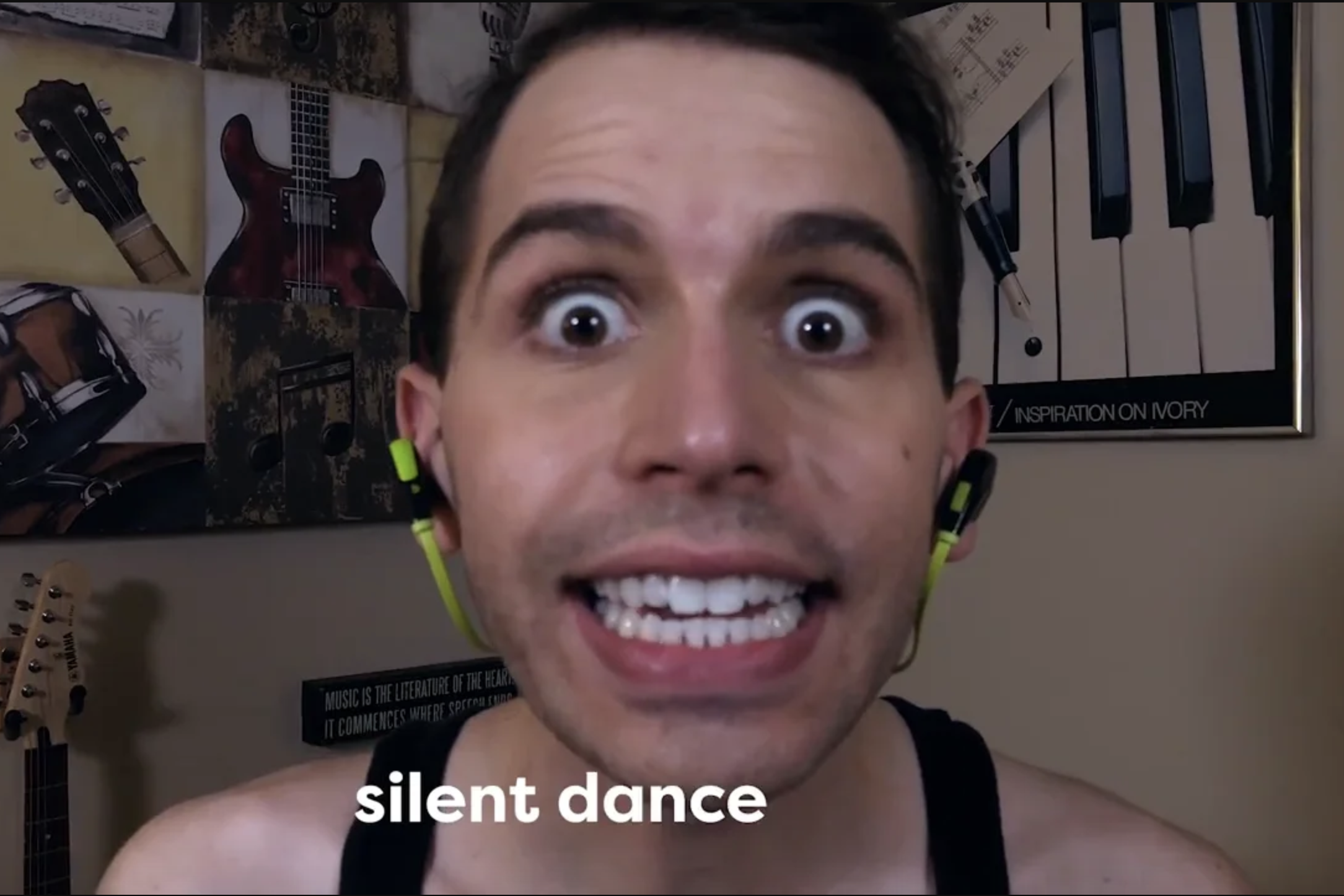 VickyThumb_SoundPeats